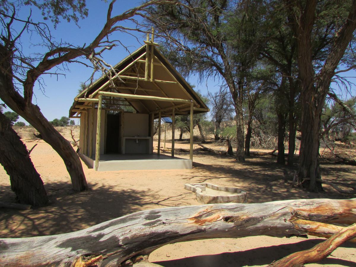 Kalahari Game Lodge Koes Bagian luar foto
